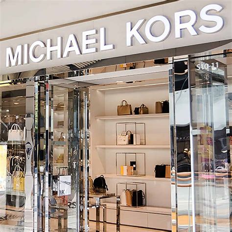 michaelkors.eu/returns